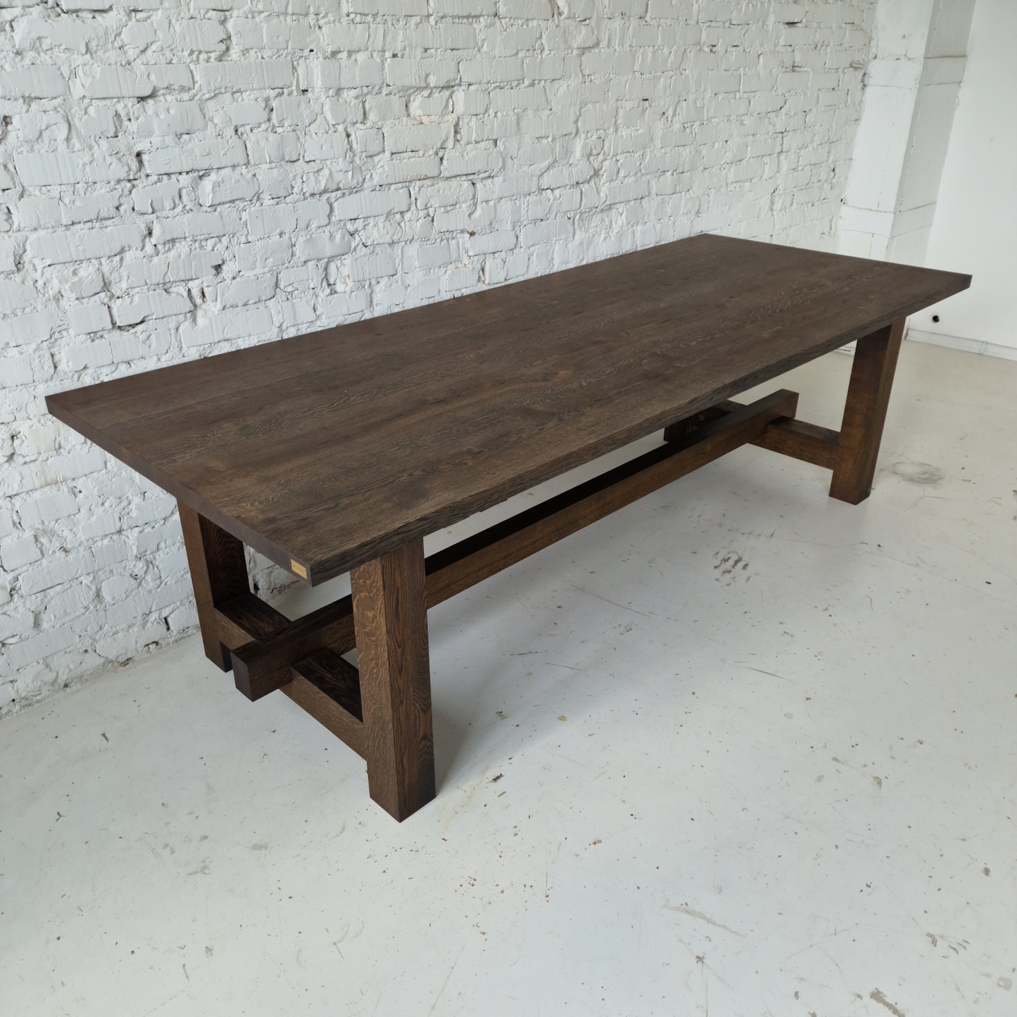 Extendable dining table Emilia