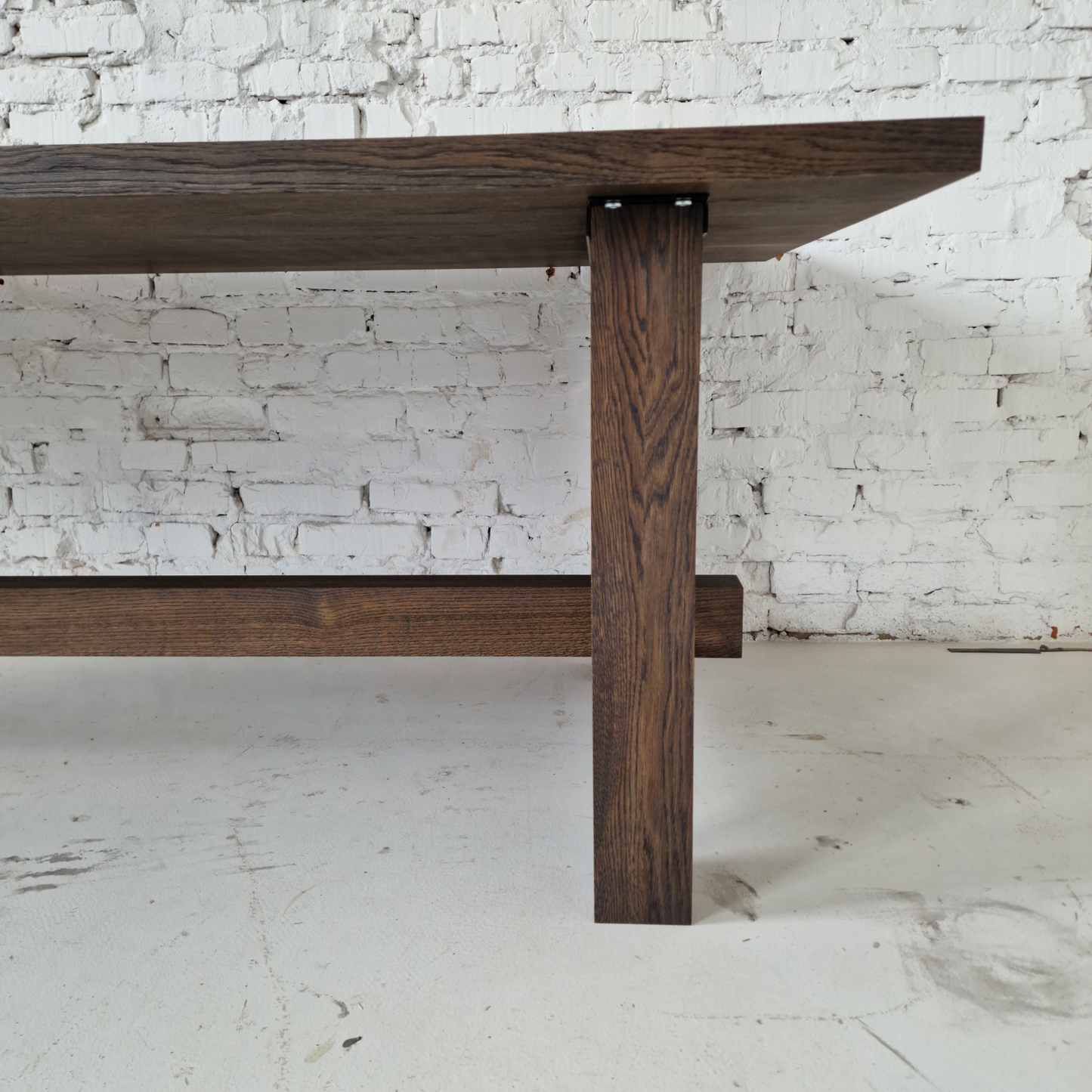 Extendable dining table Emilia