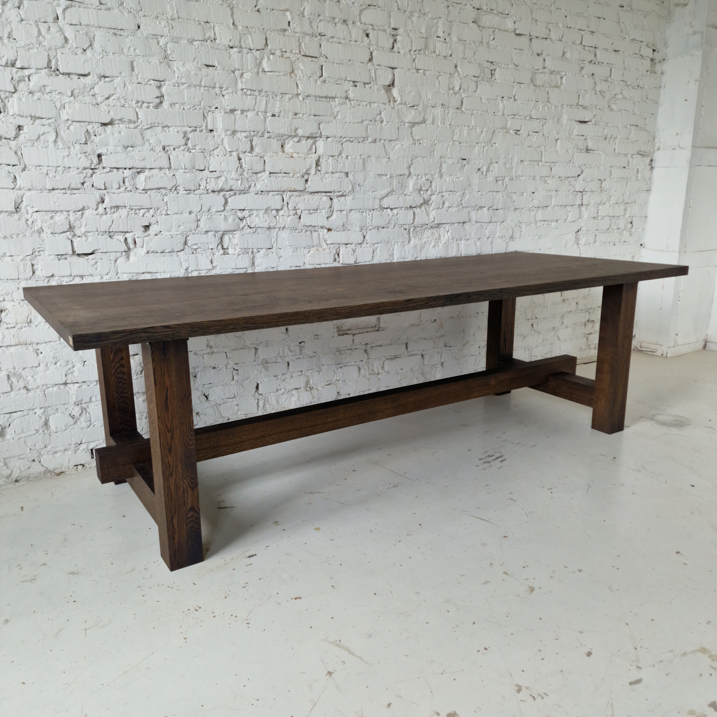 Extendable dining table Emilia
