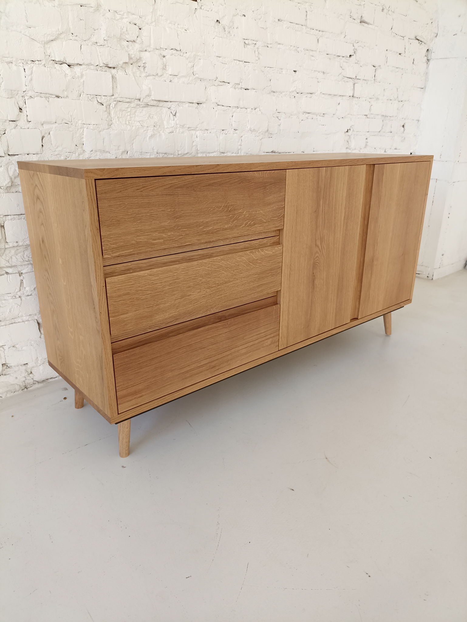 Holzkommode Matteo – Woodlandea