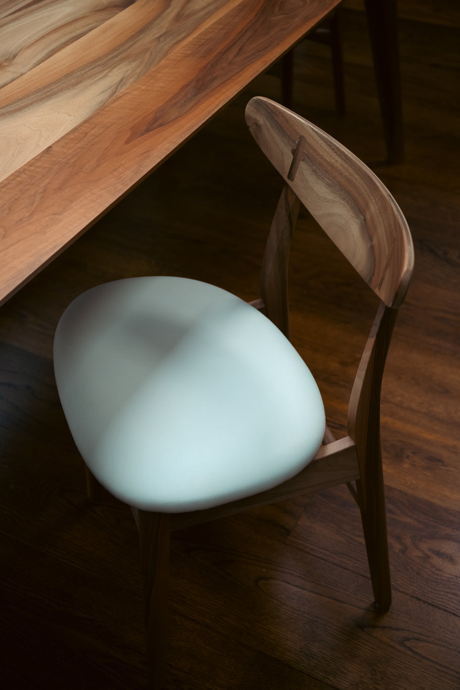 SIENNA | Dining Chair in Solid Walnut