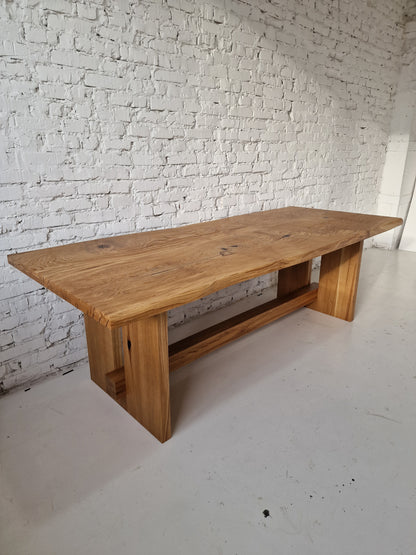 Extendable table London