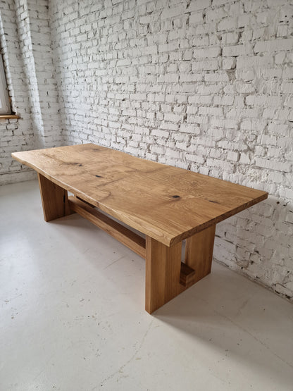 Extendable table London