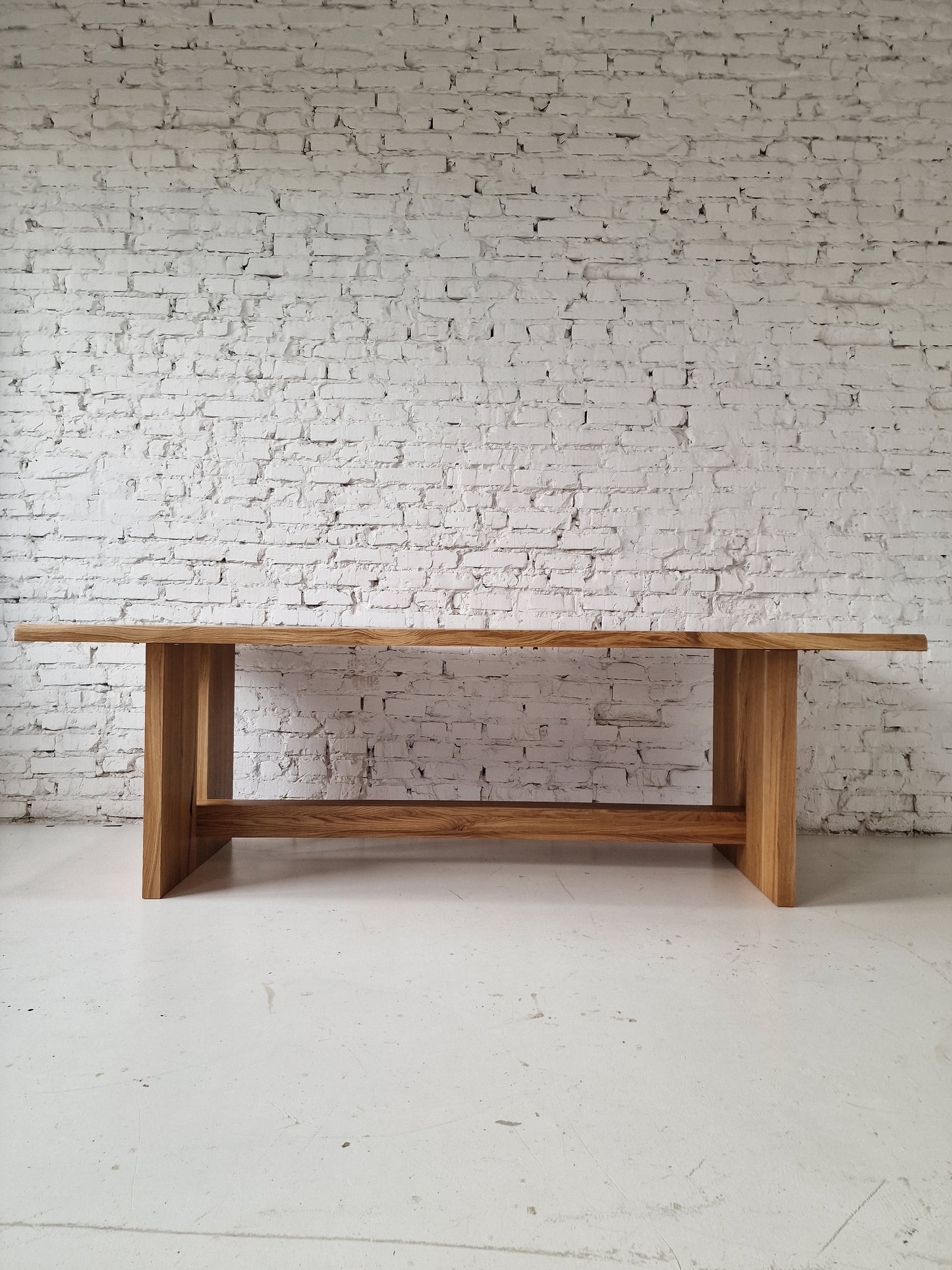 Extendable table London