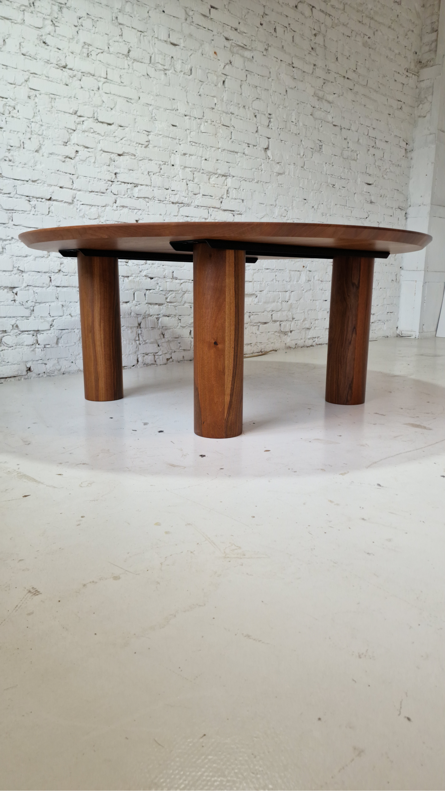 Extendable dining table Odesa