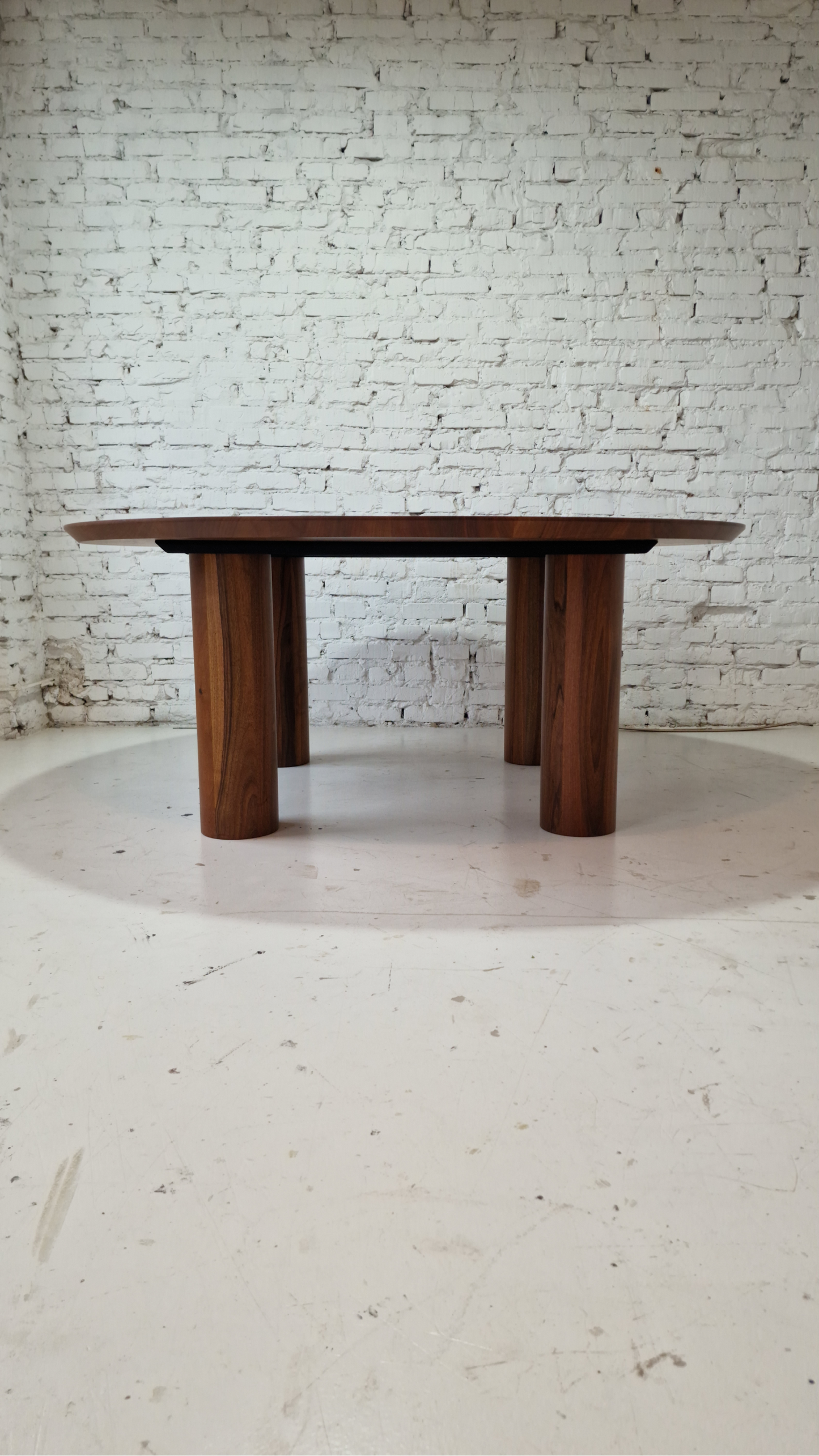 Extendable dining table Odesa