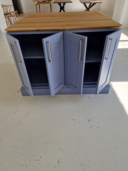 Kitchen island