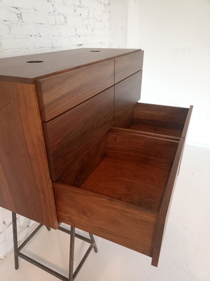 Wooden dresser with metal legs