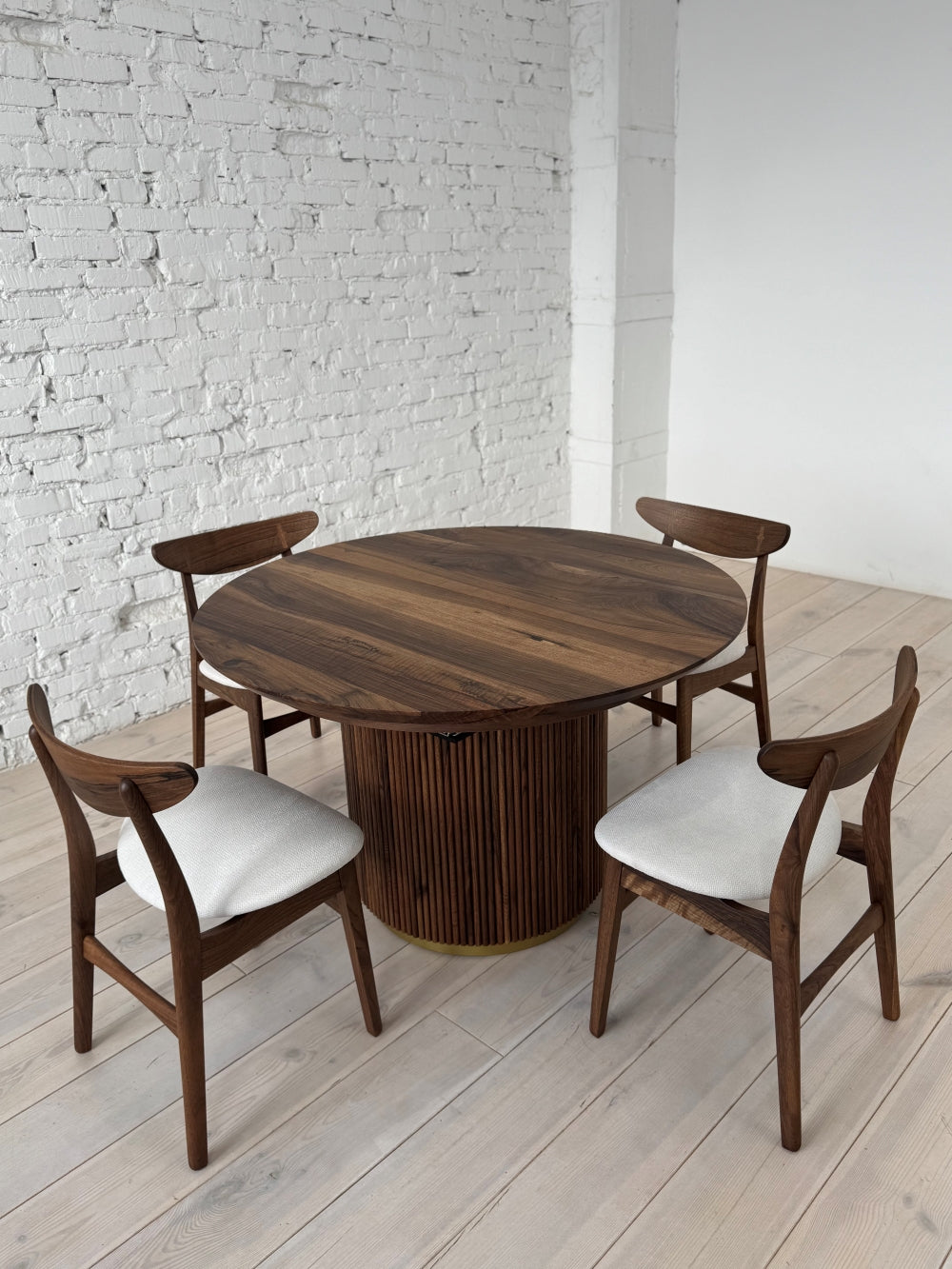 THEONA | Table à manger ronde extensible en bois massif