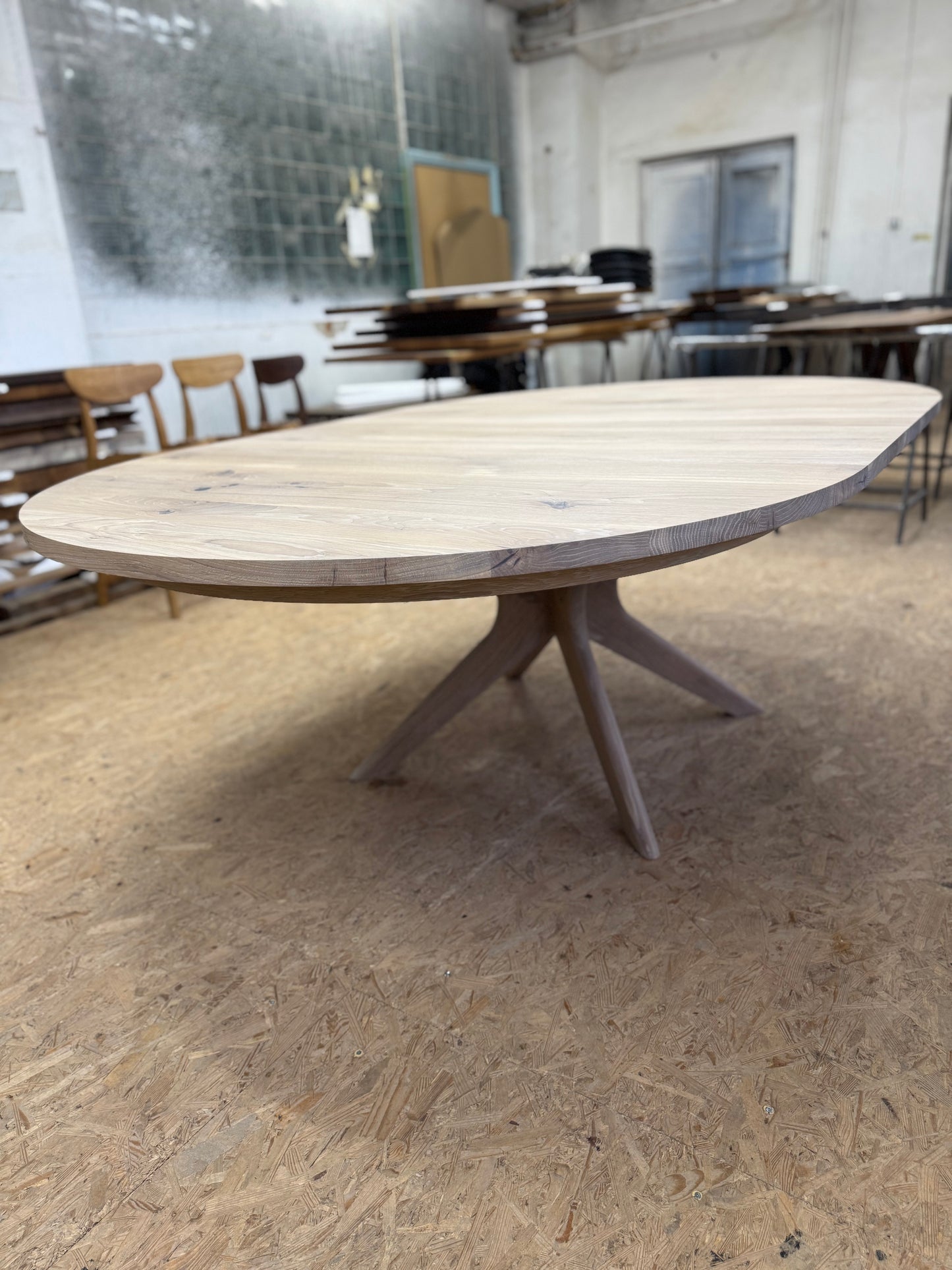 ADELE | Extendable Round Dining Table – Solid Oak
