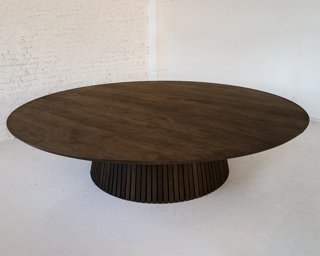 LIA | Extendable Round Dining Table – Charcoal Walnut