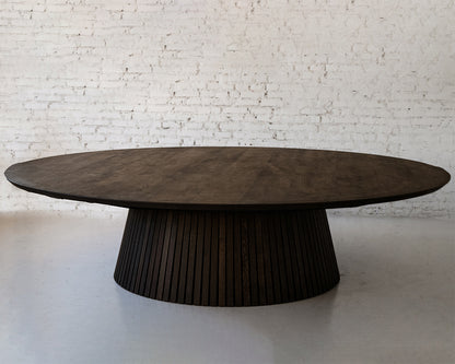 LIA | Extendable Round Dining Table – Charcoal Walnut
