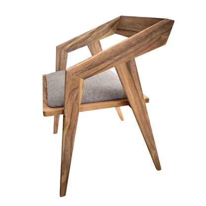 FRANCOIS | Silla de comedor en nogal macizo