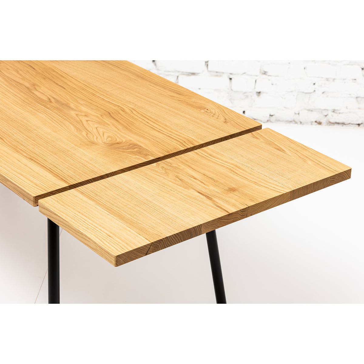 GENEVA | Extendable Dining Table – Solid Oak