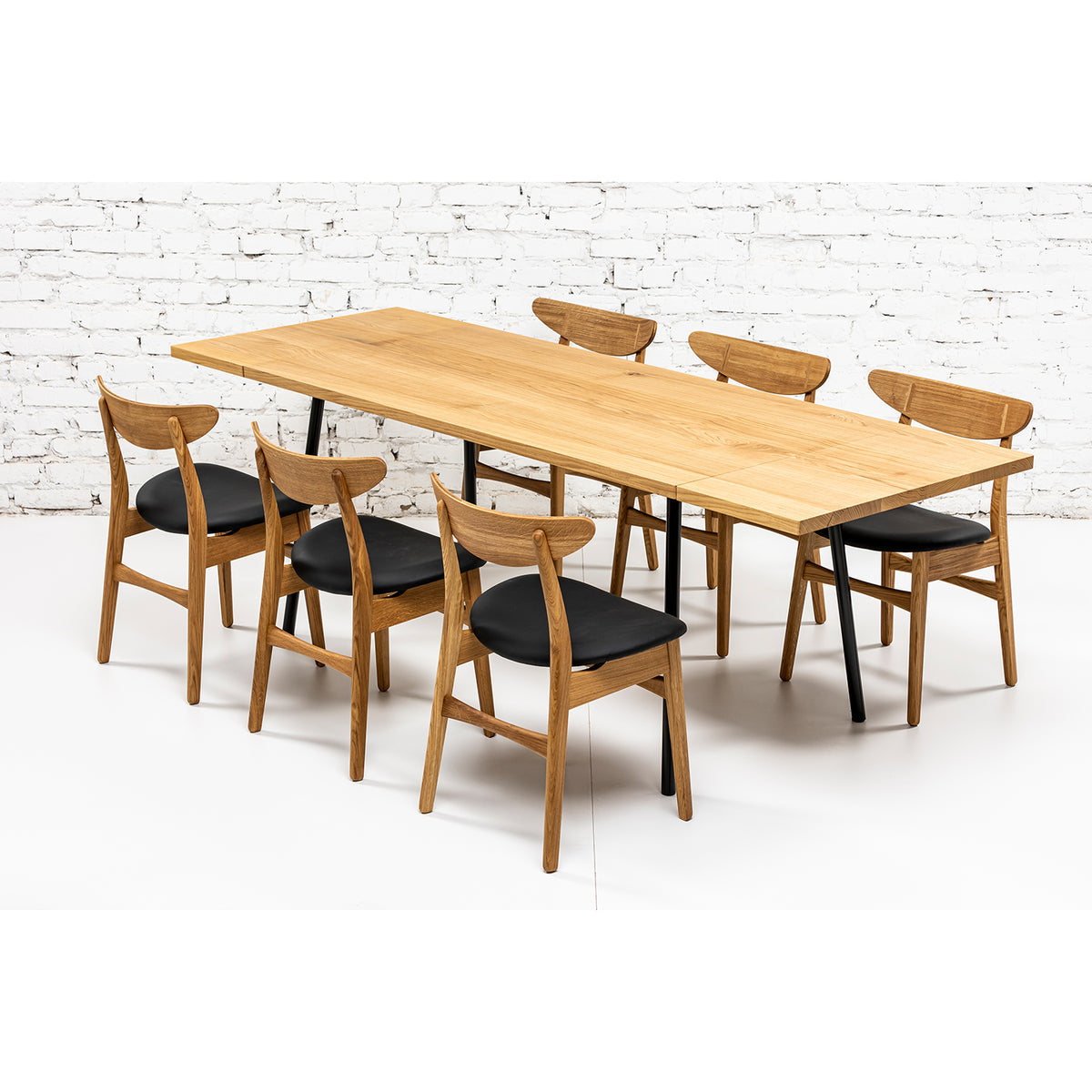GENEVA | Extendable Dining Table – Solid Oak