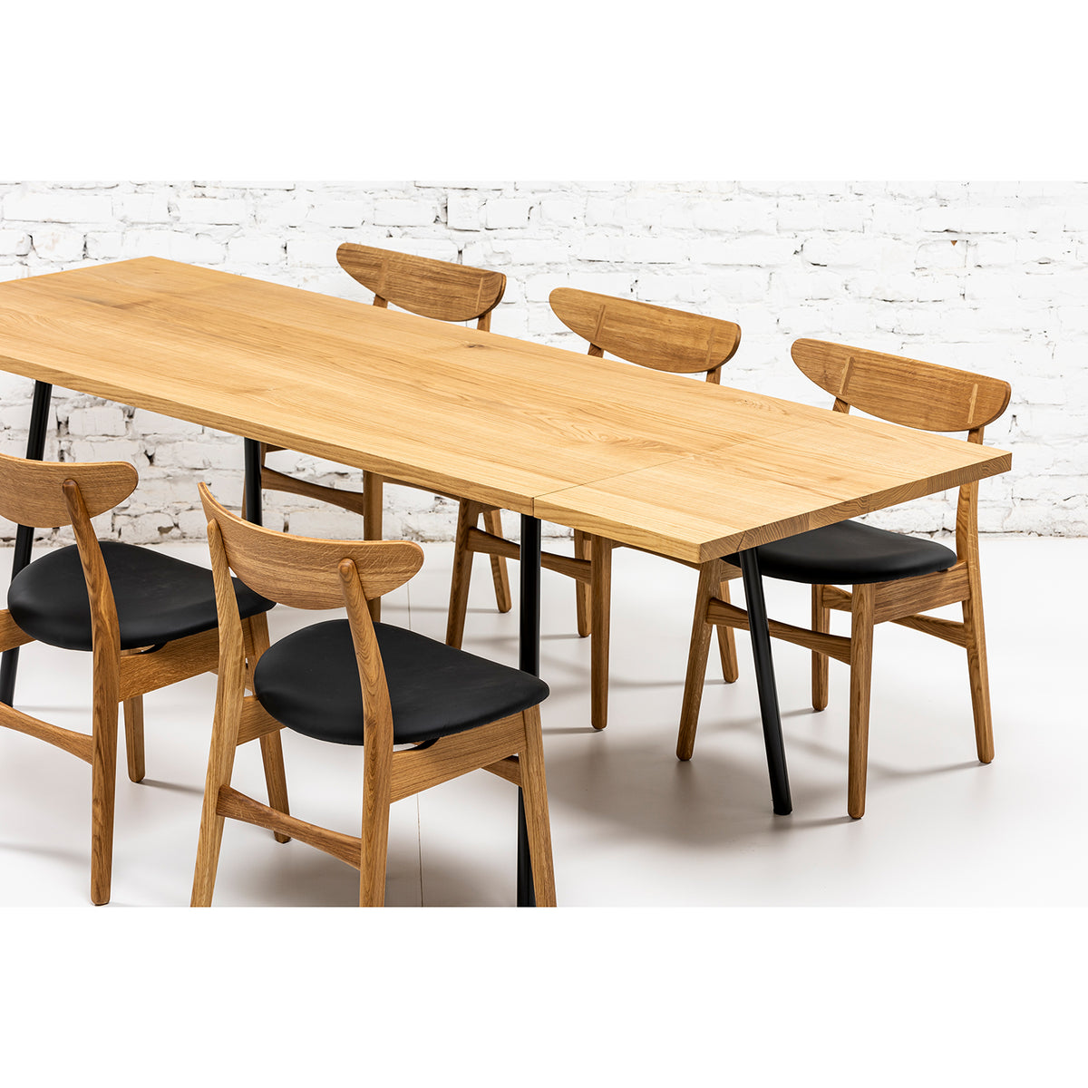 GENEVA | Extendable Dining Table – Solid Oak