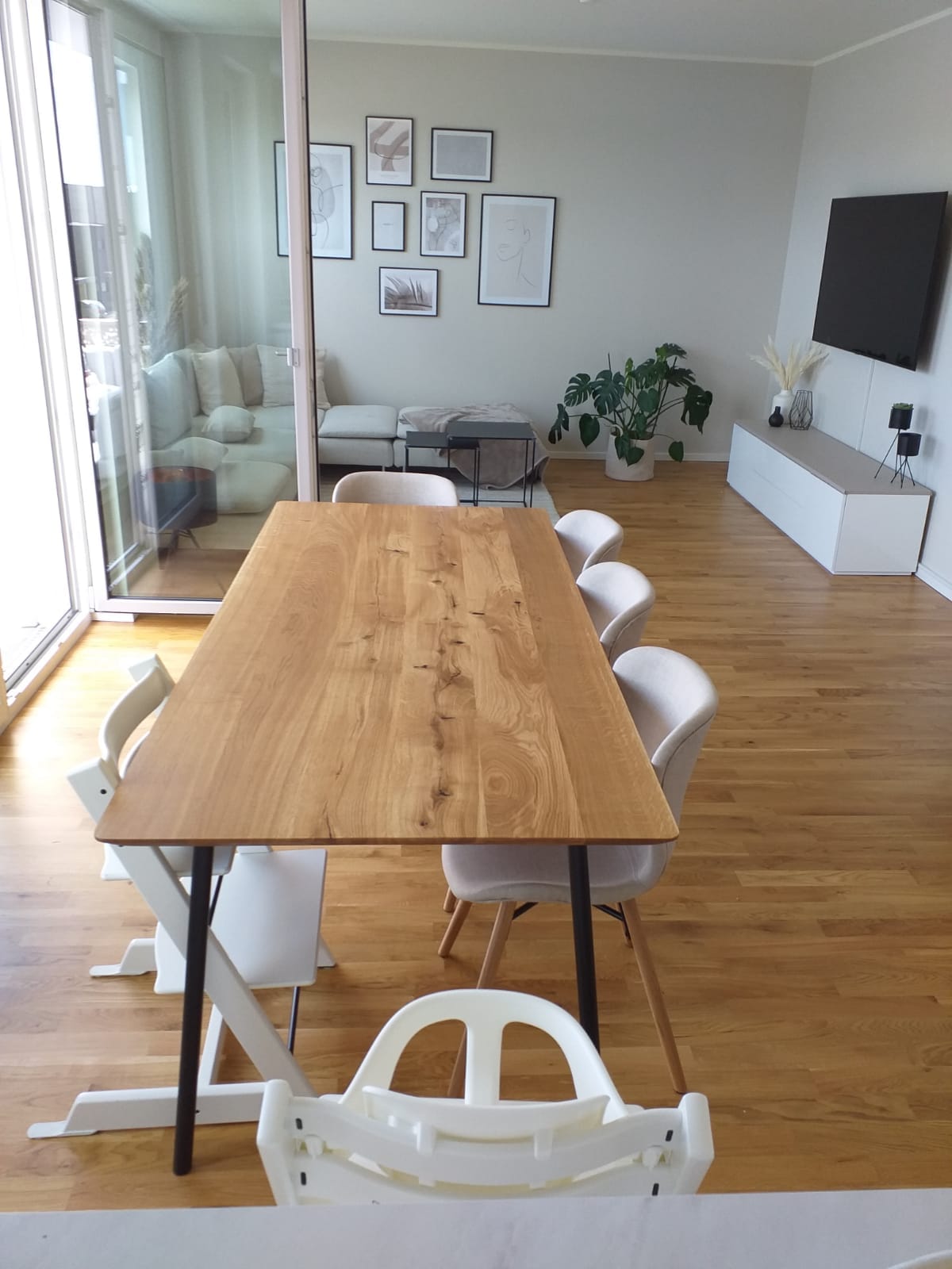 GENEVA | Extendable Dining Table – Solid Oak