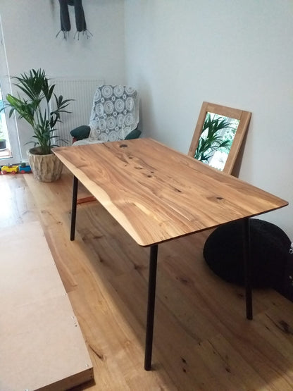 GENEVA | Extendable Dining Table – Solid Oak
