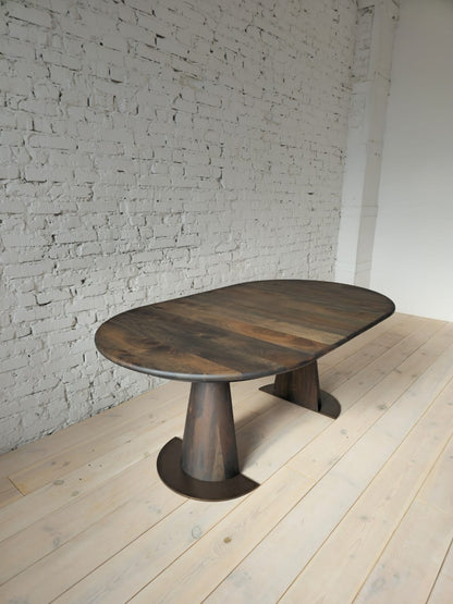 LIANA | Extendable Round Dining Table in Oak