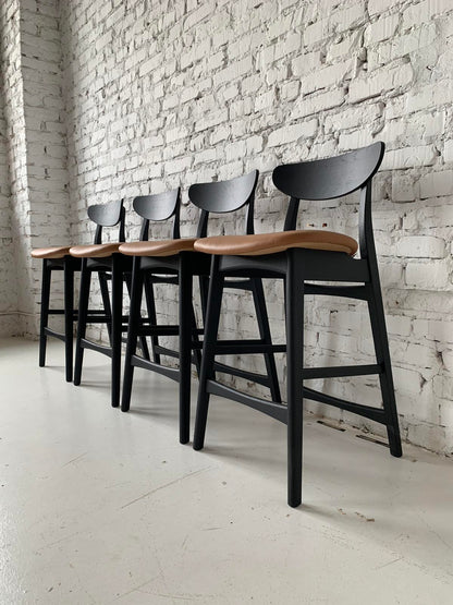 SIENNA | Bar Chair in Solid Walnut