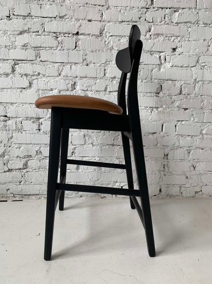 SIENNA | Bar Chair in Solid Walnut