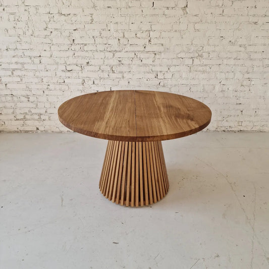 Mushroom table with extension