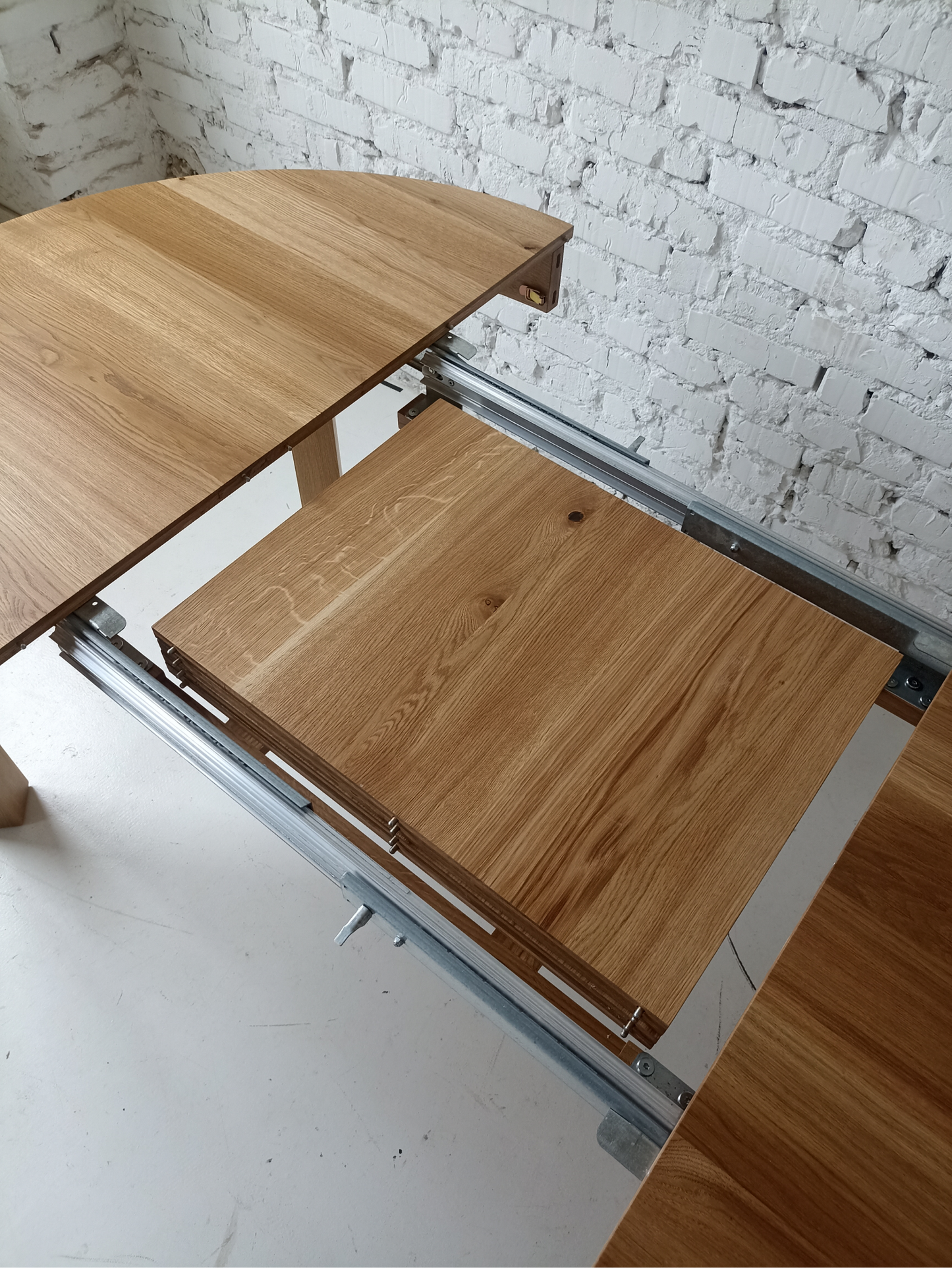 Extendable dining table Jena