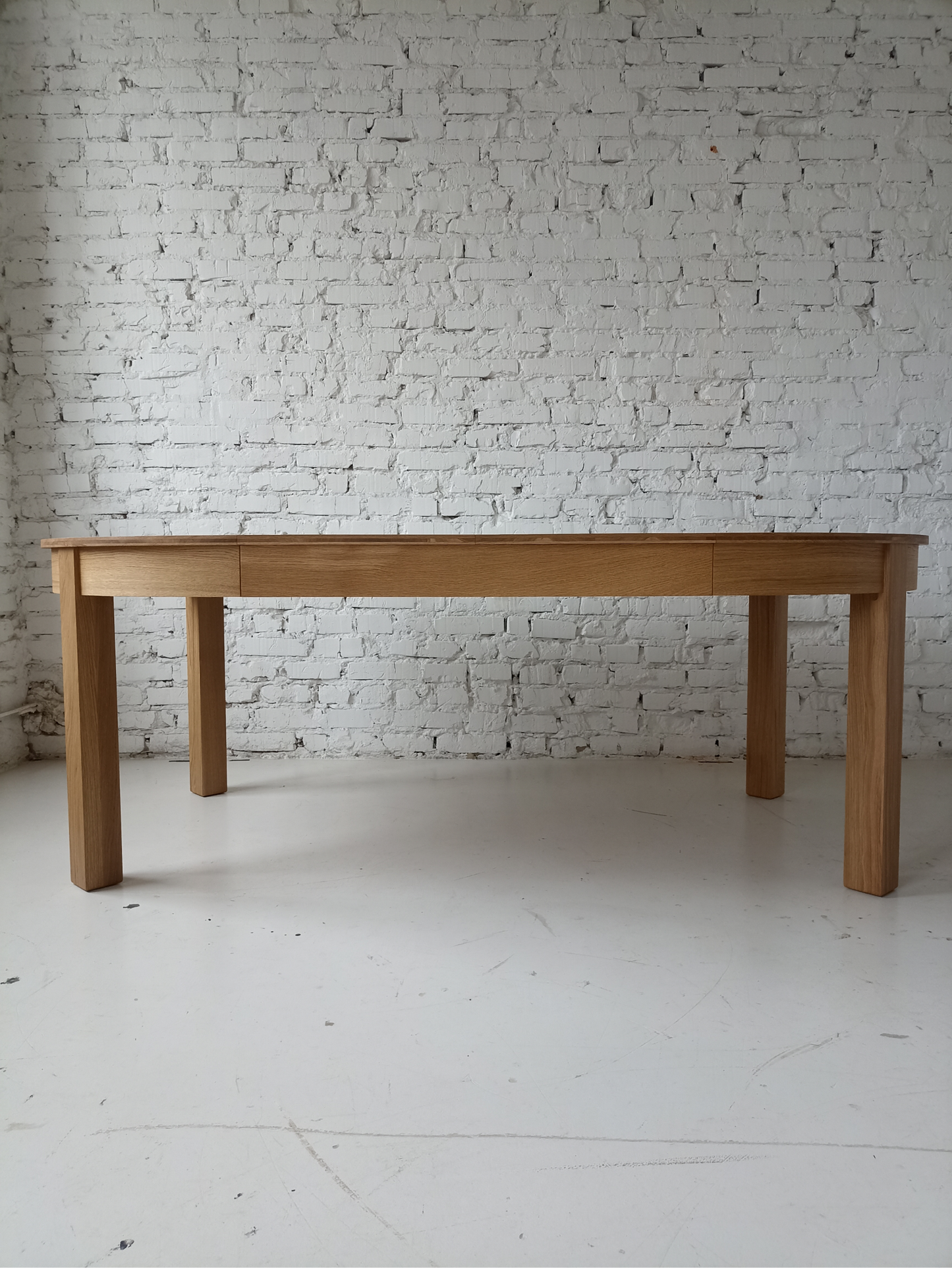 Extendable dining table Jena