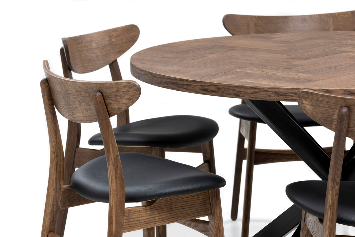 ISKRA | Round Herringbone Dining Table – Solid Oak