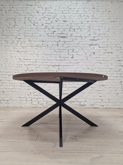 ISKRA | Round Herringbone Dining Table – Solid Oak