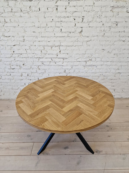 ISKRA | Round Herringbone Dining Table – Solid Oak