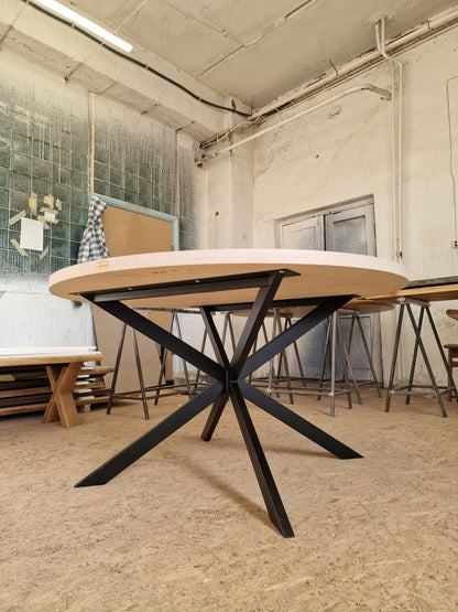 ISKRA | Round Herringbone Dining Table – Solid Oak