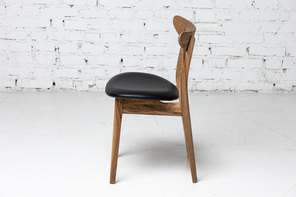 Wooden chair (walnut)