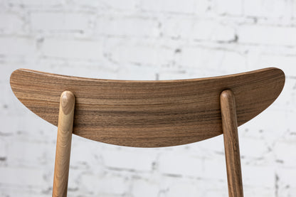 Wooden chair (walnut)