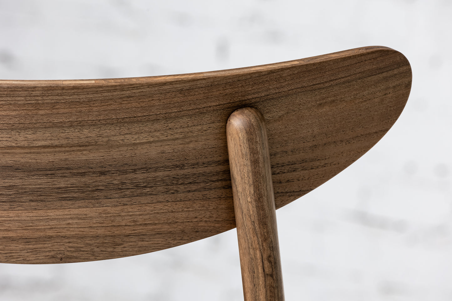 Wooden chair (walnut)