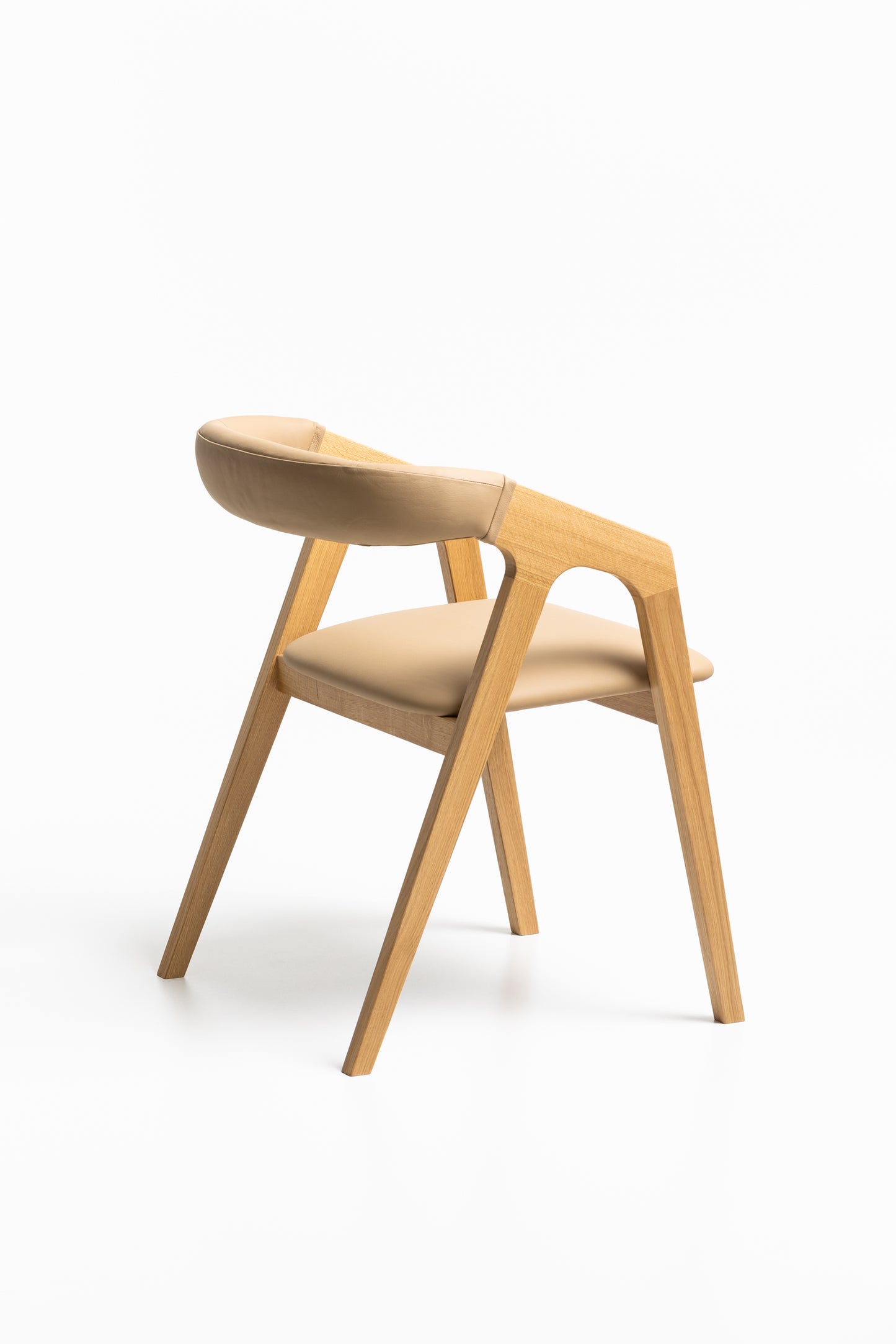 LIA | Dining Chair in Solid Oak