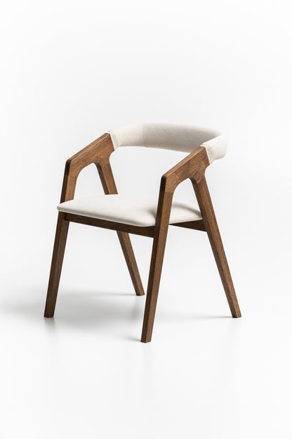 LIA | Chaise de salle à manger en noyer massif