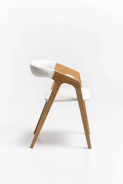 LIA | Dining Chair in Solid Oak