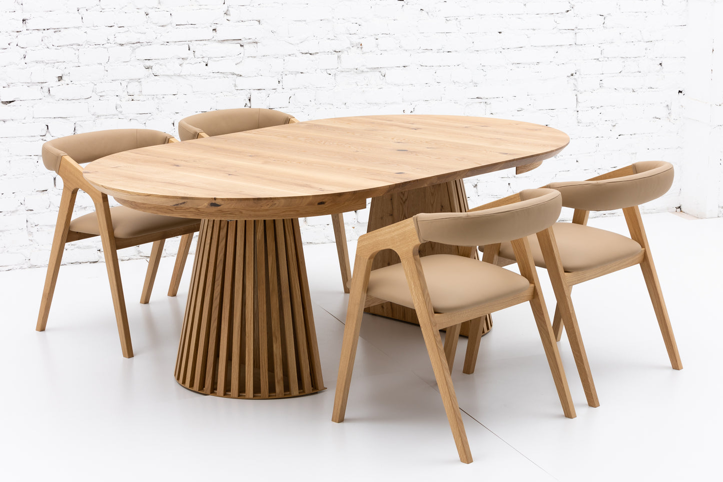 LIA | Dining Chair in Solid Oak