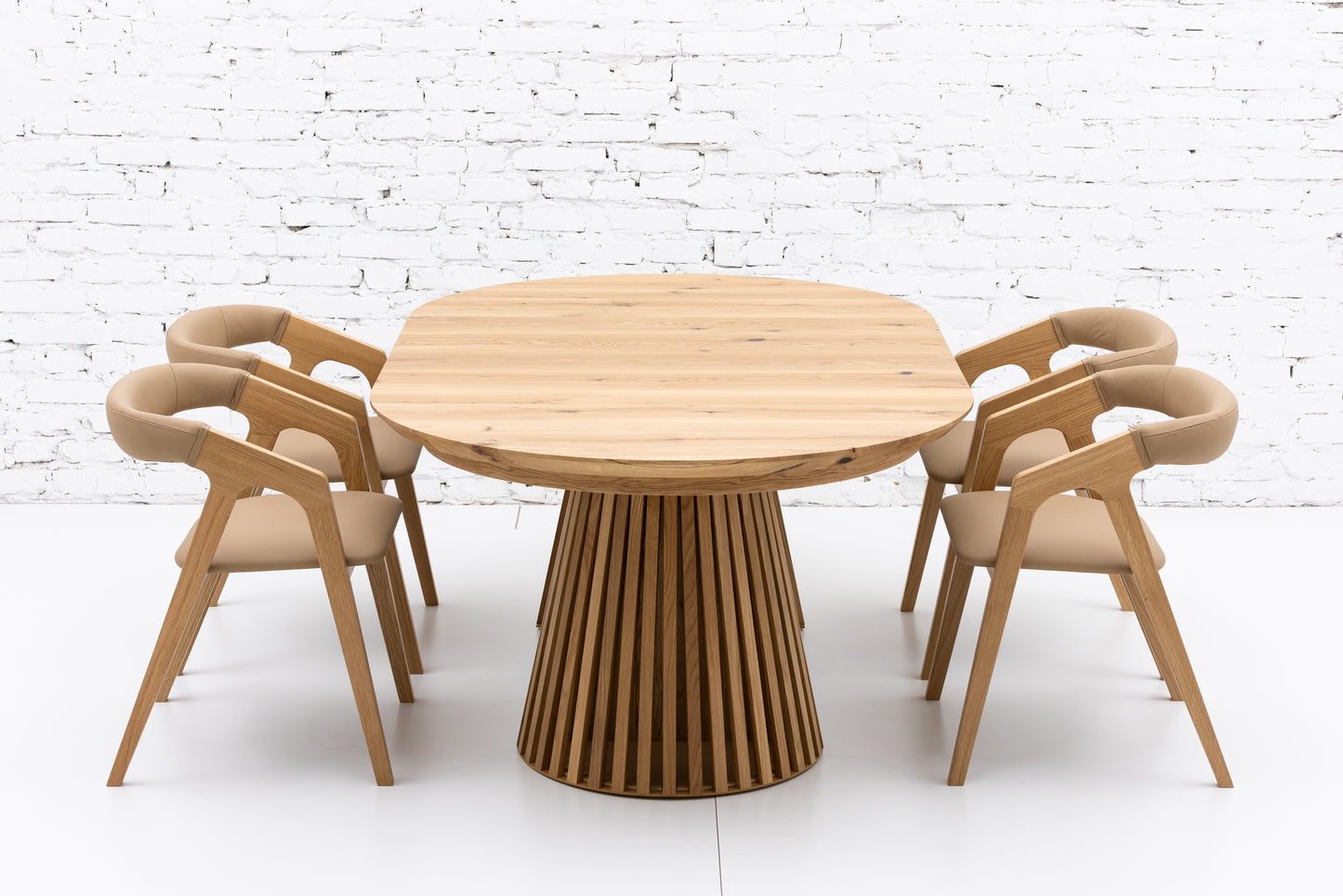 LIA | Dining Chair in Solid Oak