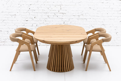 LIA | Dining Chair in Solid Oak