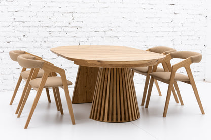 LIA | Extendable Round Dining Table – Natural Oak