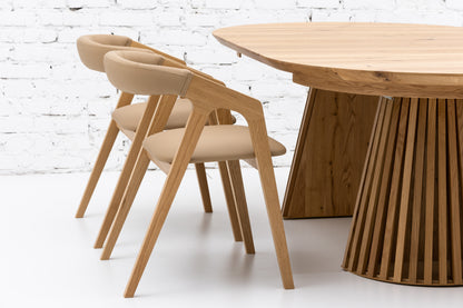 LIA | Dining Chair in Solid Oak