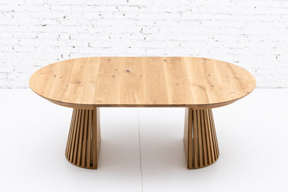 LIA | Extendable Round Dining Table – Natural Oak
