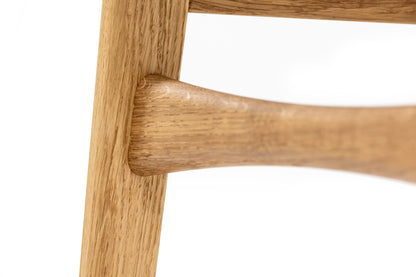 Wooden chair (oak)