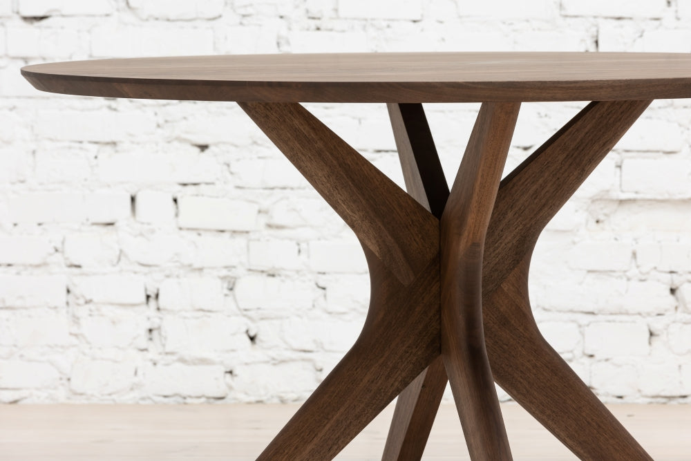 ADELE | Extendable Round Dining Table – Solid Oak