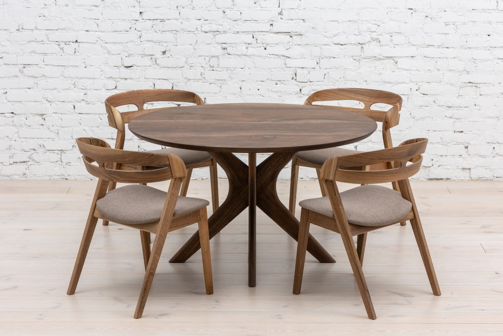 ADELE | Extendable Round Dining Table – Solid Oak