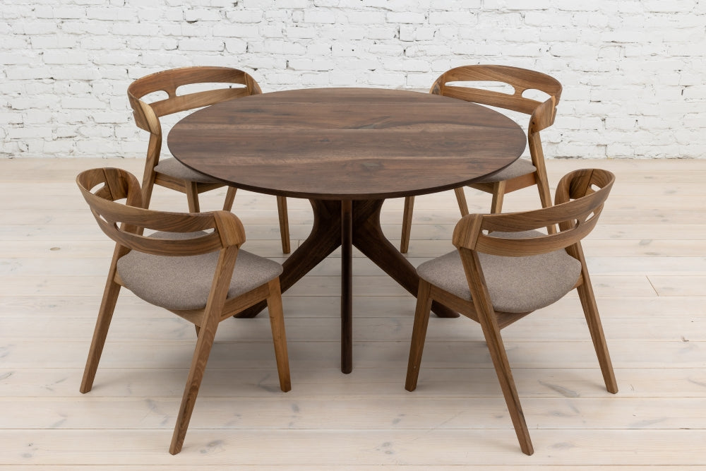 ADELE | Extendable Round Dining Table – Solid Oak