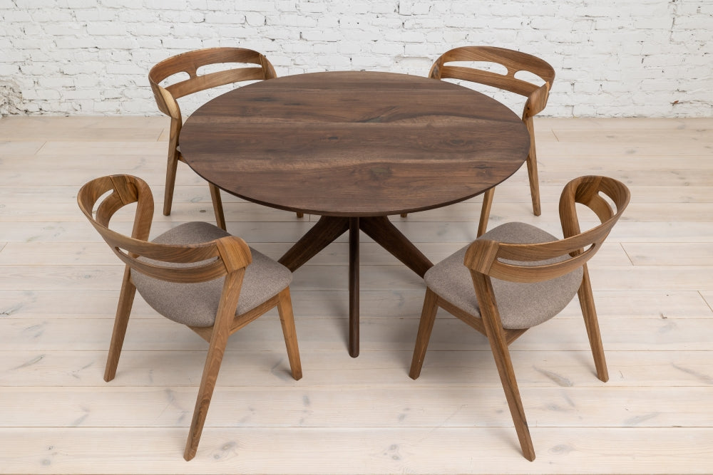 ADELE | Extendable Round Dining Table – Solid Oak