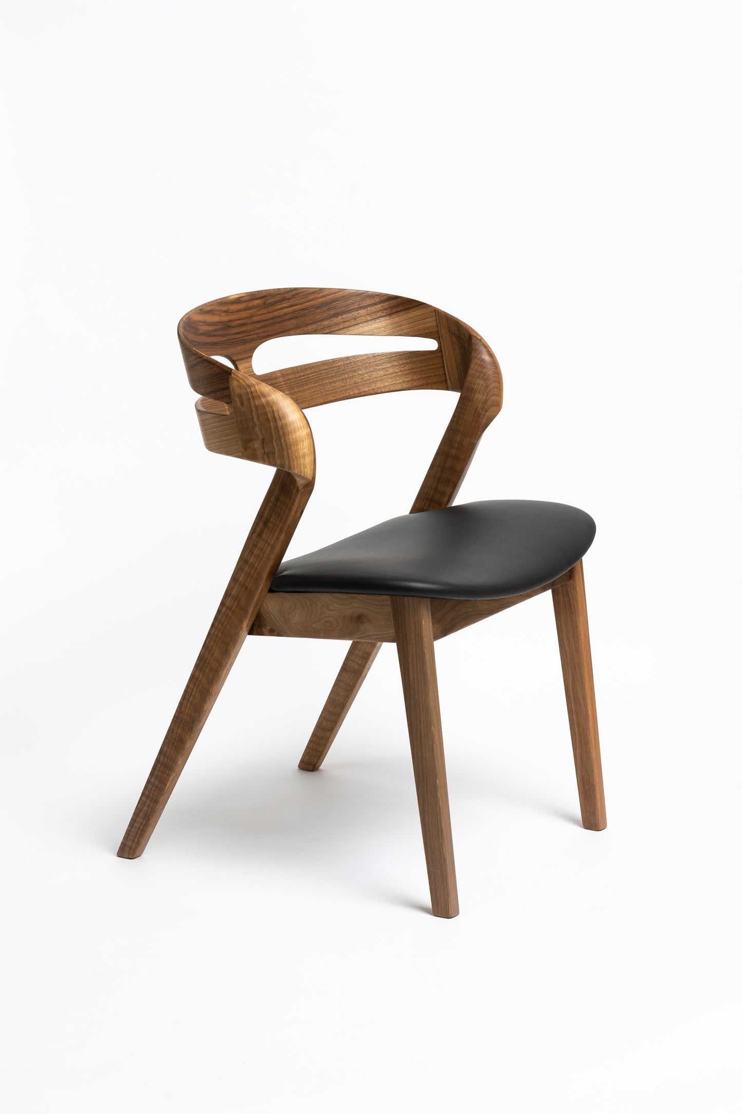 NOAH | Chaise de salle à manger en noyer massif